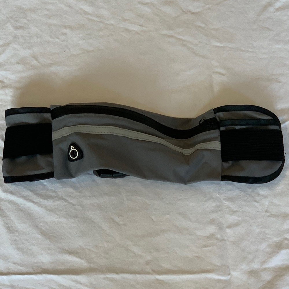 Sakar International Belt Bag, Fanny Pack, storage bag!